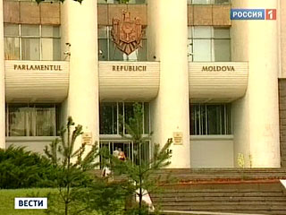 Оппозиционная в Молдавии Партия коммунистов готова участвовать в изменении Конституции через голосование в парламенте