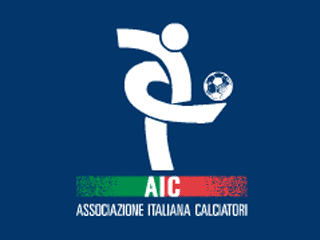Итальянские футболисты объявили забастовку 
