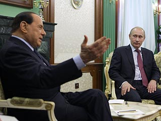 Премьер-министр Италии Сильвио Берлускони приехал в гости к своему другу и коллеге Владимиру Путину