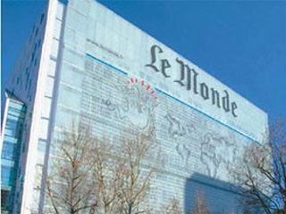 Ведущая французская газета Le Monde подает в суд на власти страны, обвиняя их в нарушении закона о защите источников информации