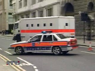 В Лондоне задержаны пять человек, которые представляют потенциальную угрозу для безопасности Папы Римского Бенедикта XVI, находящегося в Великобритании с визитом