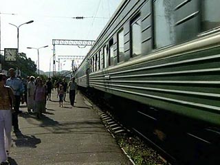 В поезд "Москва - Северодвинск" врезался локомотив. Люди пострадали, попадав с полок