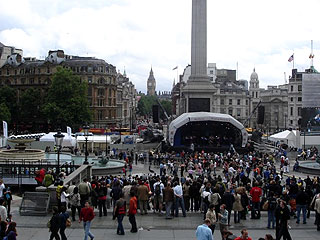 Власти британской столицы объявили об установке на главной площади Лондона - Трафальгарской - больших "Олимпийских часов" диаметром 6,5 метров