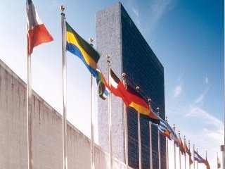 Повышенные меры безопасности введены в связи с открывающимся сегодня в штаб-квартире ООН саммитом по Целям развития тысячелетия