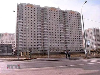 В столичном микрорайоне Южное Бутово накануне после реконструкции была торжественно открыта улица, названная в честь первого президента Чечни Ахмата Кадырова, который погиб в результате теракта в Грозном 9 мая 2004 года