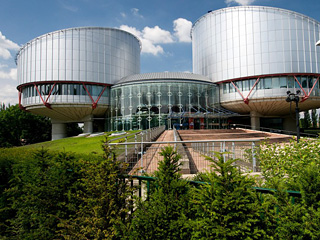 Европейский суд по правам человека поставил перед Россией вопросы, о нарушении прав 20-летней нижегородки Ольги Гавриловой - девушки-инвалида, которая с августа 2007 года по июль 2008 года содержалась в следственном изоляторе Нижнего Новгорода.