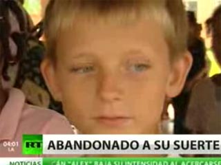 12-летний Денис Хохряков, брошенный приемными родителями в Доминиканской Республике, возвращается в Россию