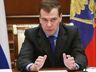 Ноябрьское выступление президента Дмитрия Медведева станет его заявкой на участие в выборах 2012 года, считают аналитики