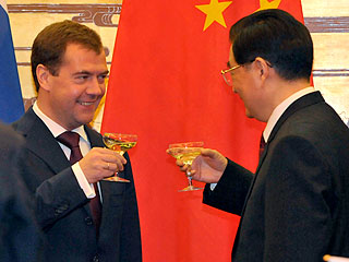Дмитрий Медведев Ху Цзиньтао договорились углублять российско-китайское партнерство