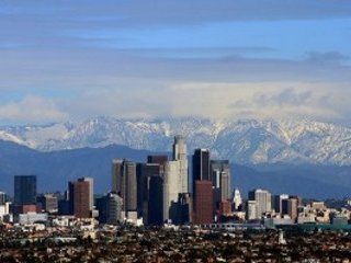До рекордно высокой отметки за последние 133 года поднялись столбики термометров в Лос-Анджелесе
