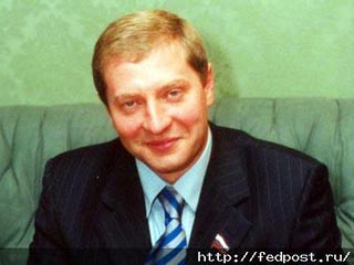 Бывший сенатор от Калмыкии, 43-летний Игорь Провкин, занимавший до 2004 года пост в комитете Совета Федерации по финансовым рынкам и денежному обращению, арестован в Москве по обвинению в изнасиловании