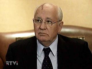 Экс-президент СССР Михаил Горбачев заявил, что разочаровался в российской политике. "С меня хватит, сыт я этой политикой", - сказал он в среду журналистам