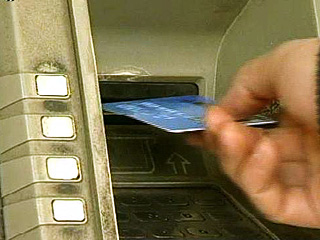 Российские граждане довольно часто обращаются в контрольные органы с жалобами на банкоматы и качество обслуживания в московских банках