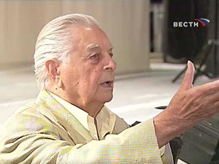 Основатель и бессменный художественный руководитель Театра на Таганке Юрий Любимов проведет свой 93-й день рождения на работе