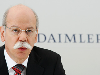 Концерн Daimler ведет переговоры с компанией ГАЗ о производстве коммерческих автомобилей, решение может быть принято в следующем году, сообщает РИА "Новости" со ссылкой на председателя правления Daimler AG Дитер Цетше