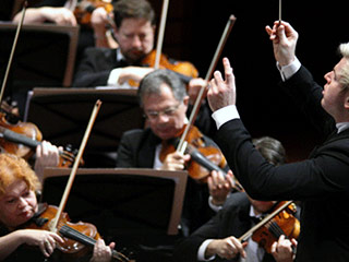 Израильский симфонический оркестр в 2011 году впервые в истории еврейского государства примет участие в Международном фестивале оперной музыки имени Вагнера