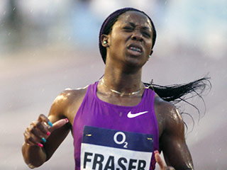 Чемпионка мира и Олимпийских игр-2008 в беге на 100 метров Шелли-Энн Фрейзер с Ямайки дисквалифицирована Международной федерацией легкой атлетики (IAAF) на 6 месяцев за применение обезболивающего препарата