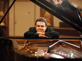Российский пианист получил аналог "Оскара" в классической музыке