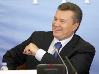 Президент Украины Виктор Янукович признает, что угроза поглощения украинской экономики Россией существует