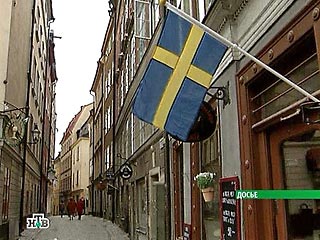 Правительство Швеции одобрило новую учебную программу, которая вступит в силу осеню 2011 года. При этом оно отвергло предложение агентства образования уравнять значение всех религий и постановило, чтобы христианству, как раньше, отдавалось предпочтение