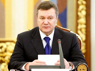 Янукович предложил украинцам выбирать парламент и президента в один день