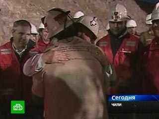 СМИ потрясены спасением шахтеров в Чили: это смесь сказки и мыльной оперы