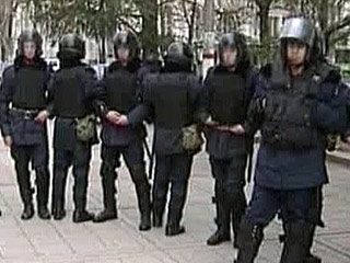 Центр украинской столицы в четверг перекрыт усиленными нарядами милиции