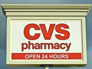 Рекордно высокий штраф в 75 млн долларов выплатит крупнейшая в США сеть CVS Pharmacy, насчитывающая 7,1 тыс. аптек