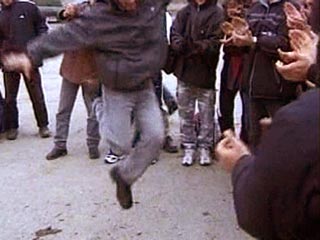 В Ставрополе арестованы 12 кавказцев, которые танцевали лезгинку в центре города и при этом осыпали прохожих нецензурными ругательствами