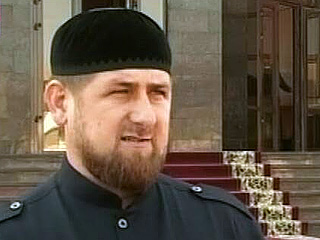 Чеченский лидер Рамзан Кадыров заявил, что не хочет для своей республики независимости от России, а в 2012 году президентом страны мечтает вновь увидеть своего кумира Владимира Путина