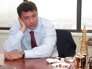 Немцов заявил, что "страдающий ходорофобией в тяжелой форме" Путин организовал дело ЮКОСа 