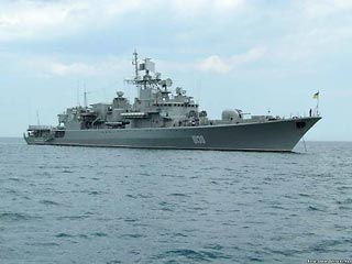 Украинский блоггер в своем интернет-дневнике сообщил о том, что экипаж флагманского корабля ВМФ Украины "Гетман Сагайдачный" якобы поднял бунт