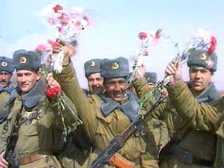 Россия согласилась вернуться на войну в Афганистане по просьбе западных государств, которые 21 год назад помогли моджахедам изгнать советские войска из страны
