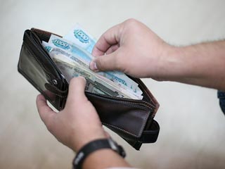 Россияне чаще готовы одалживать деньги друзьям, но сами предпочитают одалживаться у родственников, к такому выводу пришли специалисты Исследовательского центра Superjob.ru