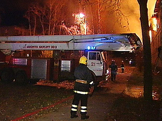 В учебном корпусе школы-интерната в Кизляре (Дагестан) около 6:00 мск вспыхнул пожар