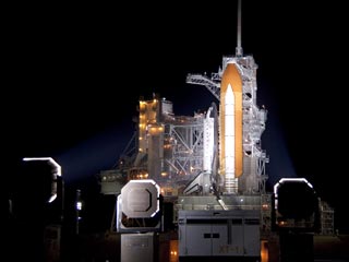Американское Национальное агентство по аэронавтике и исследованию космического пространства (NASA) отложило запланированный на пятницу запуск шаттла Discovery из-за технической неисправности