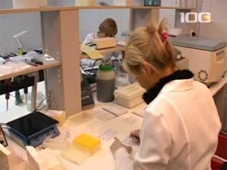 В Петербурге начались испытания новой вакцины от ВИЧ. Ученые осторожно говорят о перспективах