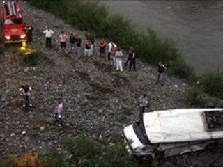 Восемь человек погибли и 41 ранен в результате катастрофы автобуса в Албании