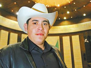 Жертвой преступников стал Грегорио Баррадас Мировете, который должен был занять с 1 января 2011 года пост градоначальника Хуан-Родригес-Клары в Веракрусе