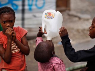 Эпидемия холеры достигла столицы Гаити Порт-о-Пренса, что грозит резким всплеском заболеваемости