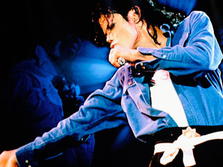 Родные Майкла Джексона не узнали его голос в посмертном альбоме