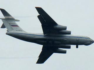 Последний самолет Ил-76 Внутренних войск МВД России со смешанным грузом оружия и боеприпасов на борту, прибывший из Оренбурга, приземлился в международном аэропорту афганской столицы
