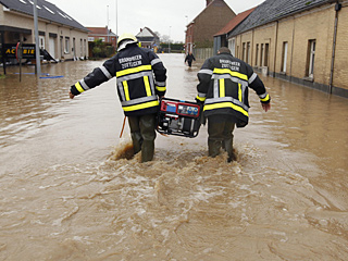 Три человека стали жертвами продолжающихся третий день проливных дождей в Бельгии