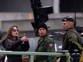 Джоли перенесла съемки фильма о войне из Боснии в Венгрию