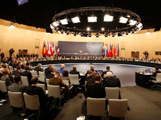 В столице Португалии открылся двухдневный саммит глав государств и правительств НАТО, который уже называют историческим