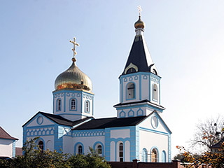 В ночь на понедельник в Ингушетии в станице Орджоникидзевская неизвестный выстрелил из гранатомета по крыше Покровской церкви