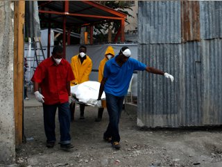 Холера на Гаити продолжает уносить человеческие жизни, несмотря на усилия властей страны и сотрудников международных гуманитарных организаций