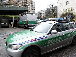 В Баварии суд вынес приговор трем швейцарским подросткам, которые нападали на прохожих в центре Мюнхена и избивали их до полусмерти