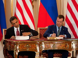 Зарубежная пресса публикует скептические оценки Договора о стратегических наступательных вооружениях (СНВ-3), подписанного президентами России и США Дмитрием Медведевым и Бараком Обамой