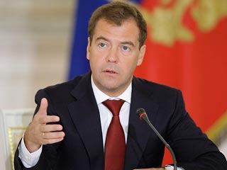 Медведев хочет освободить от уплаты налогов вложившихся в акции инновационных компаний